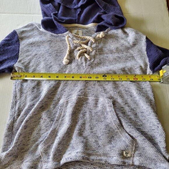 BillaBong Hooded Beach Pull Over - Picture 8 of 10